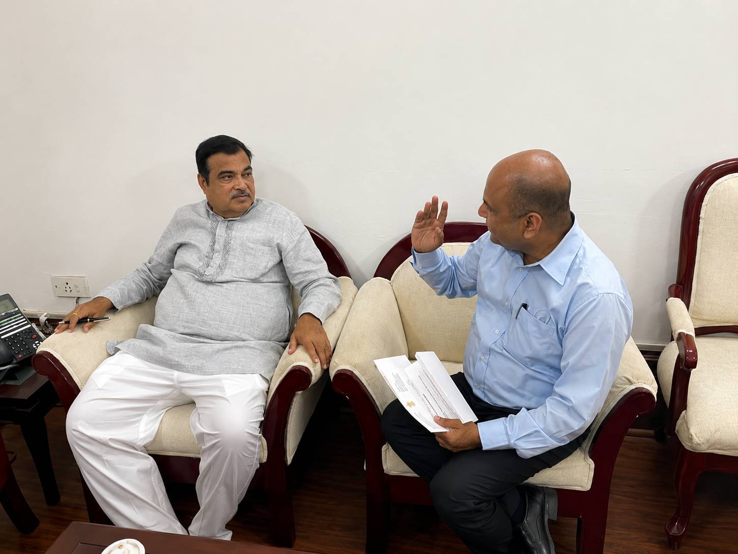 Dr. Rajdeep Roy with Union Minister Nitin Gadkari
